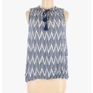 SALE Stylus Blue and White Sleeveless Blouse (Size: X-Large) Flawed: Small Stain